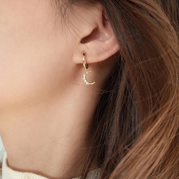 NEW MOON STAR 925 STERLING SILVER DIAMOND HOOPS - Picture 5 of 5